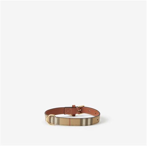 collier burberry|Medium Check Dog Collar in Archive beige/briar brown .